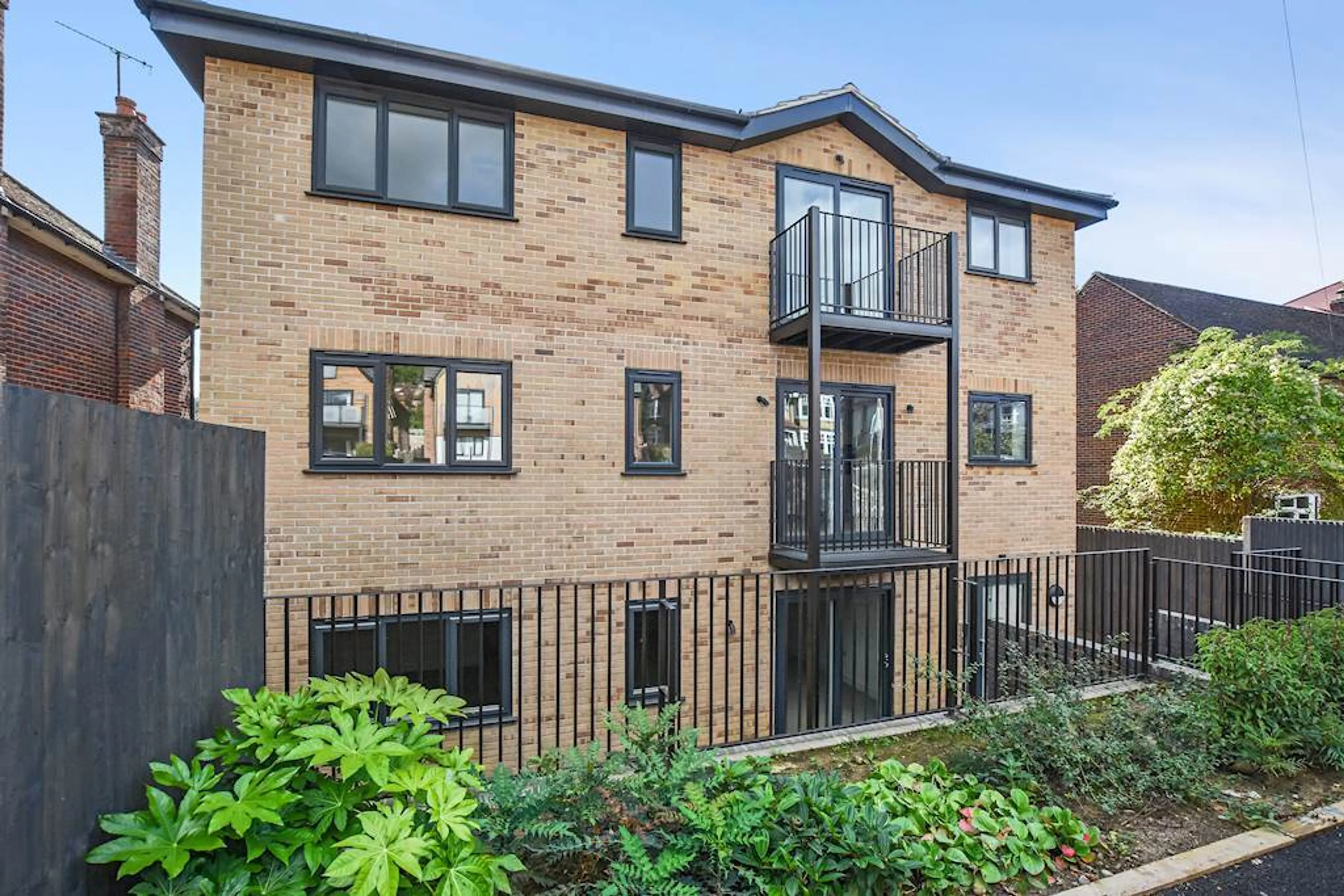Property at West Wycombe Road, High Wycombe, Buckinghamshire, HP12