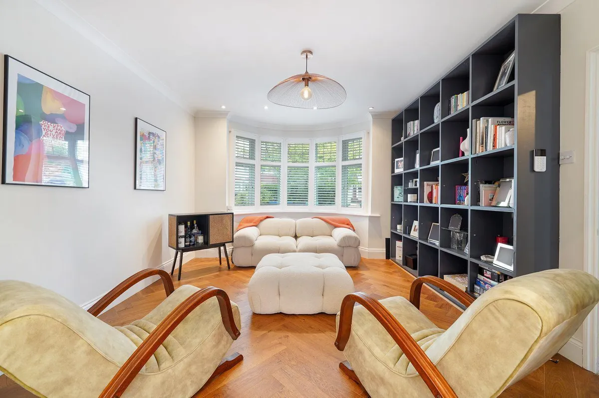 Dawson Road, London, NW2