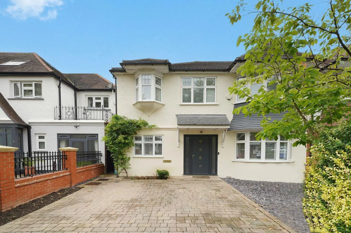Dawson Road, London, NW2