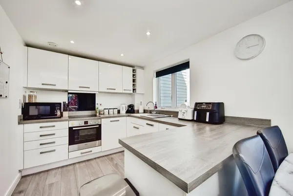 Poynder Drive, Snodland, ME6
