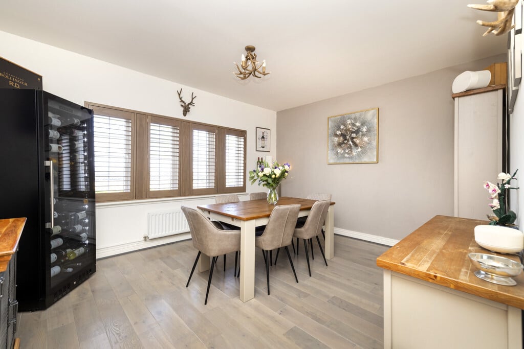 16 Whinstone Place, Ratho, Newbridge, EH28 8AD Image 4