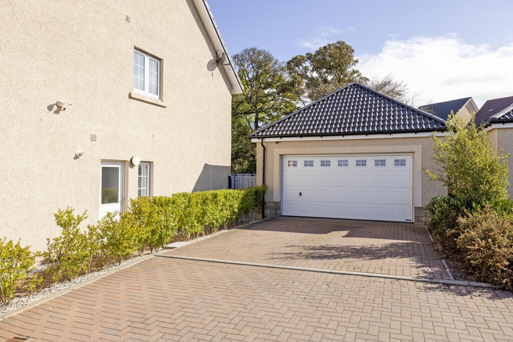 16 Whinstone Place, Ratho, Newbridge, EH28 8AD Image 34