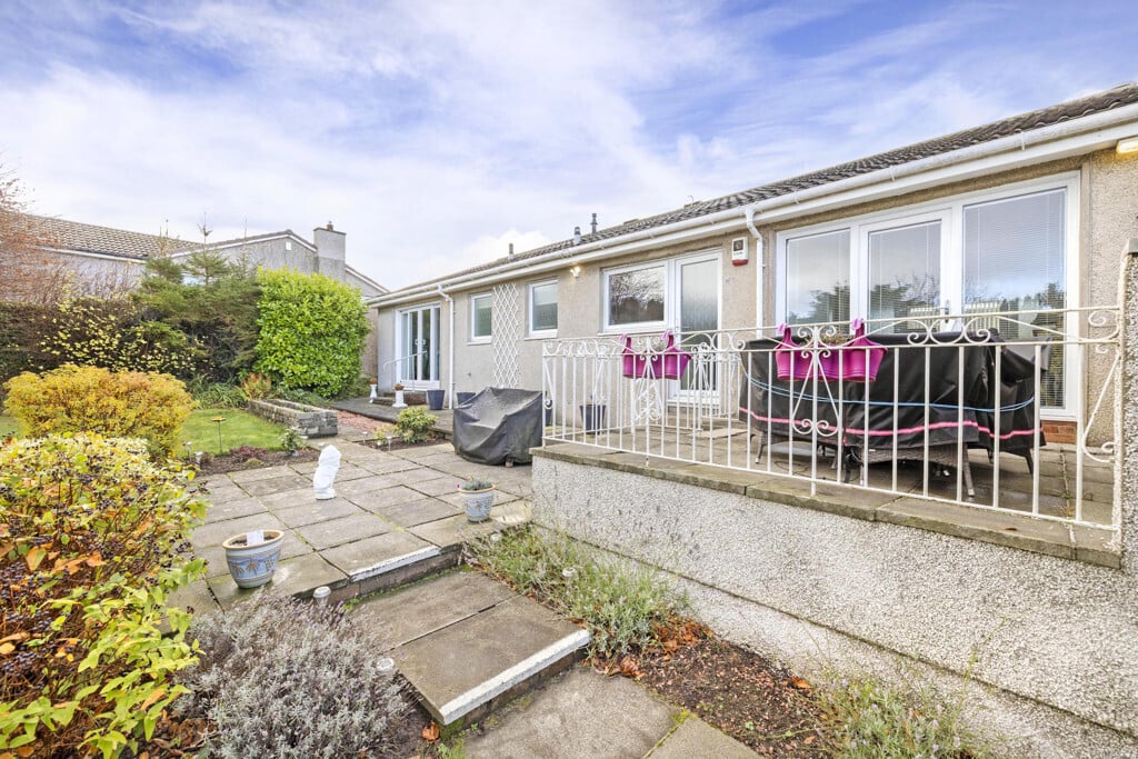 3 Cherry Tree Grove, Balerno, EH14 5AH Image 24