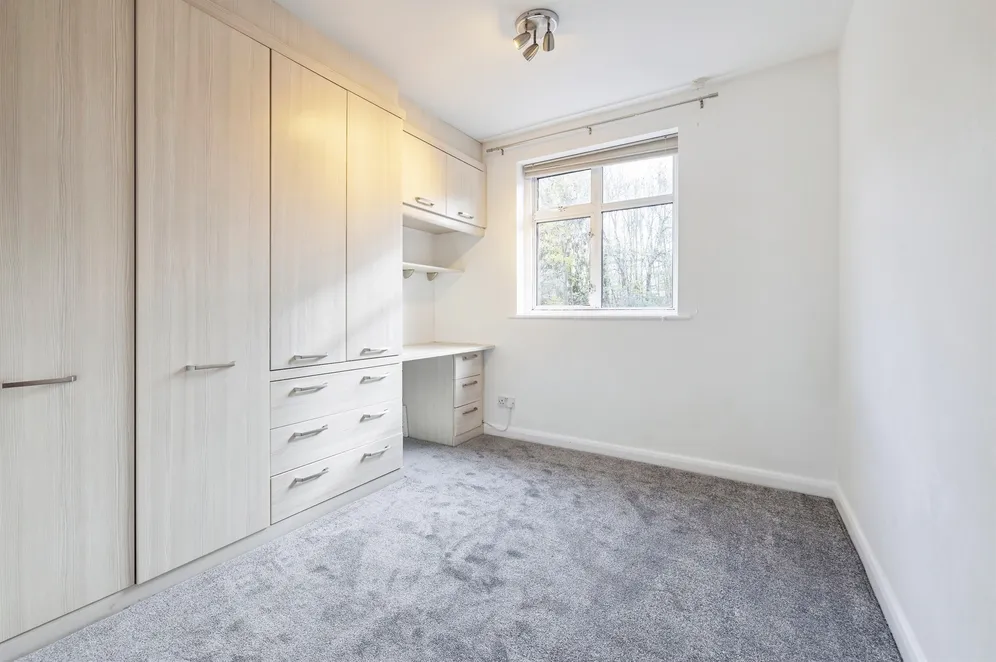 Swiss Avenue, Watford, WD18 photo 12
