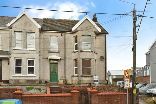 High Street, Ammanford, Carmarthenshi...