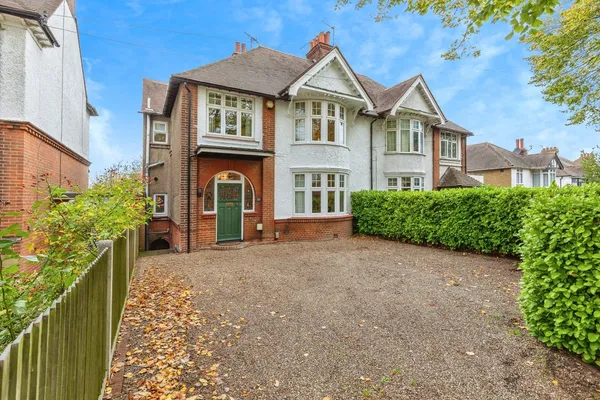 Maidstone Road, Chatham, Kent, ME4