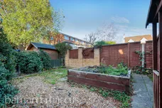 Park Way, Feltham