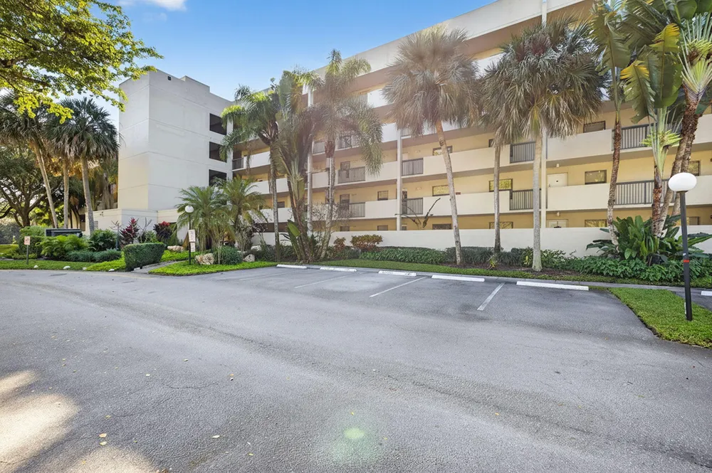 3000 NW 42nd Ave, Coconut Creek, FL 33066