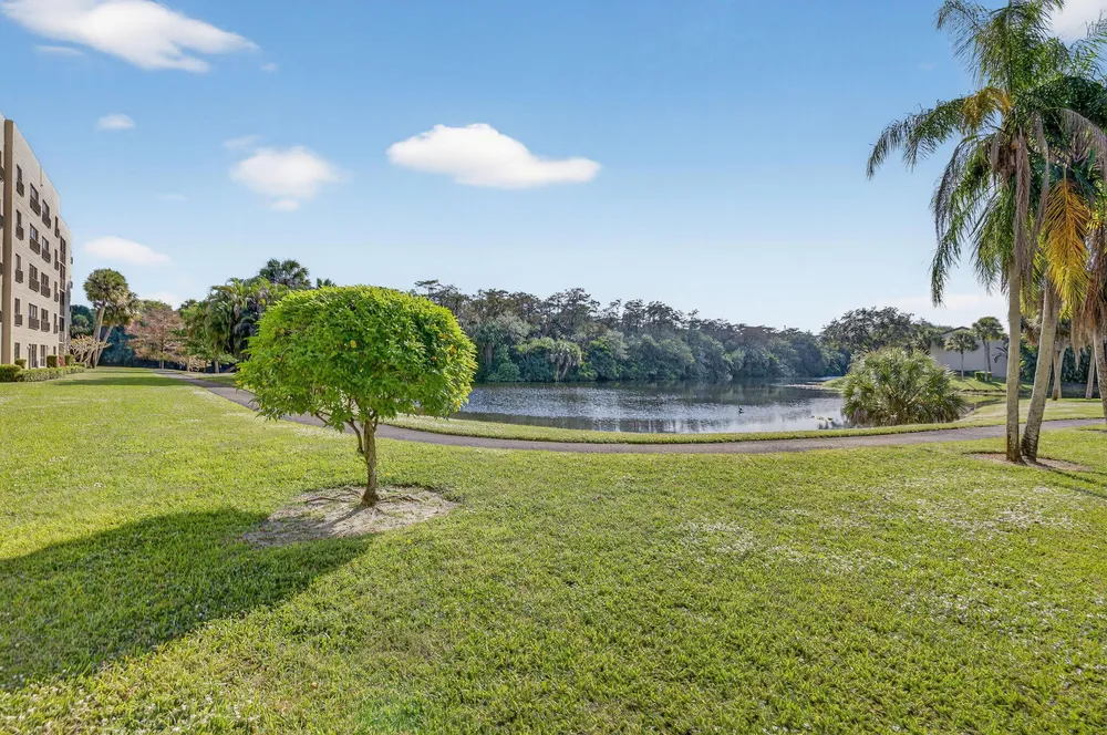 3000 NW 42nd Ave, Coconut Creek, FL 33066