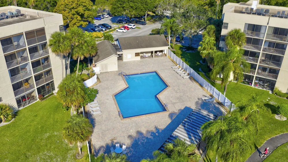 3000 NW 42nd Ave, Coconut Creek, FL 33066
