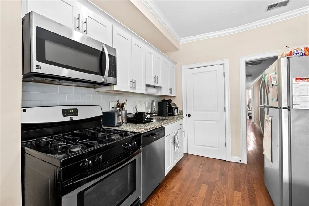 75 Ruthven St, Boston, MA 02121