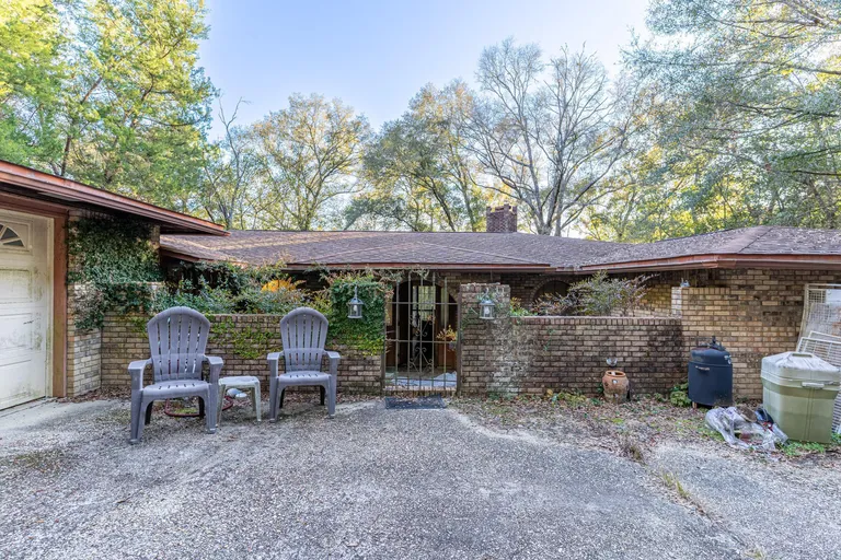 4444 Sundance Way, Holt, FL 32564