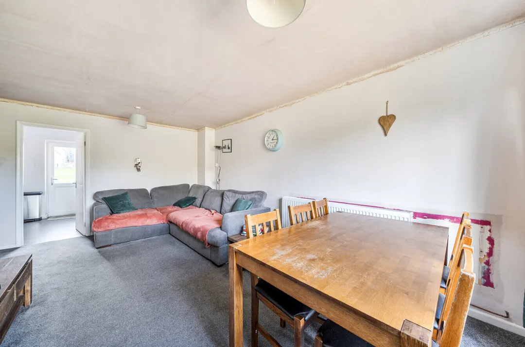 https://mr0.homeflow-assets.co.uk/files/photo/image/46226/9799/_x_/53163013.jpg
