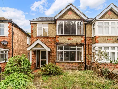 Franks Avenue, New Maldenphoto