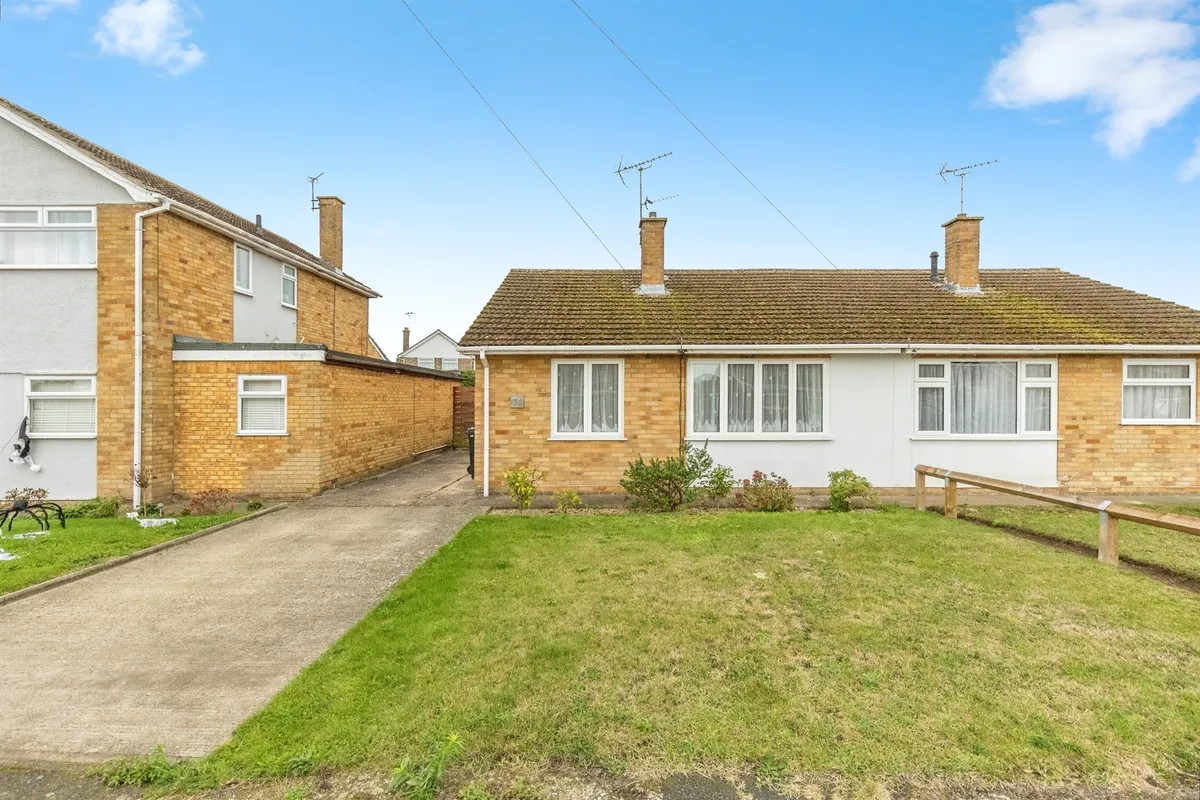 James Gardens, St. Osyth, Clacton-On-Sea