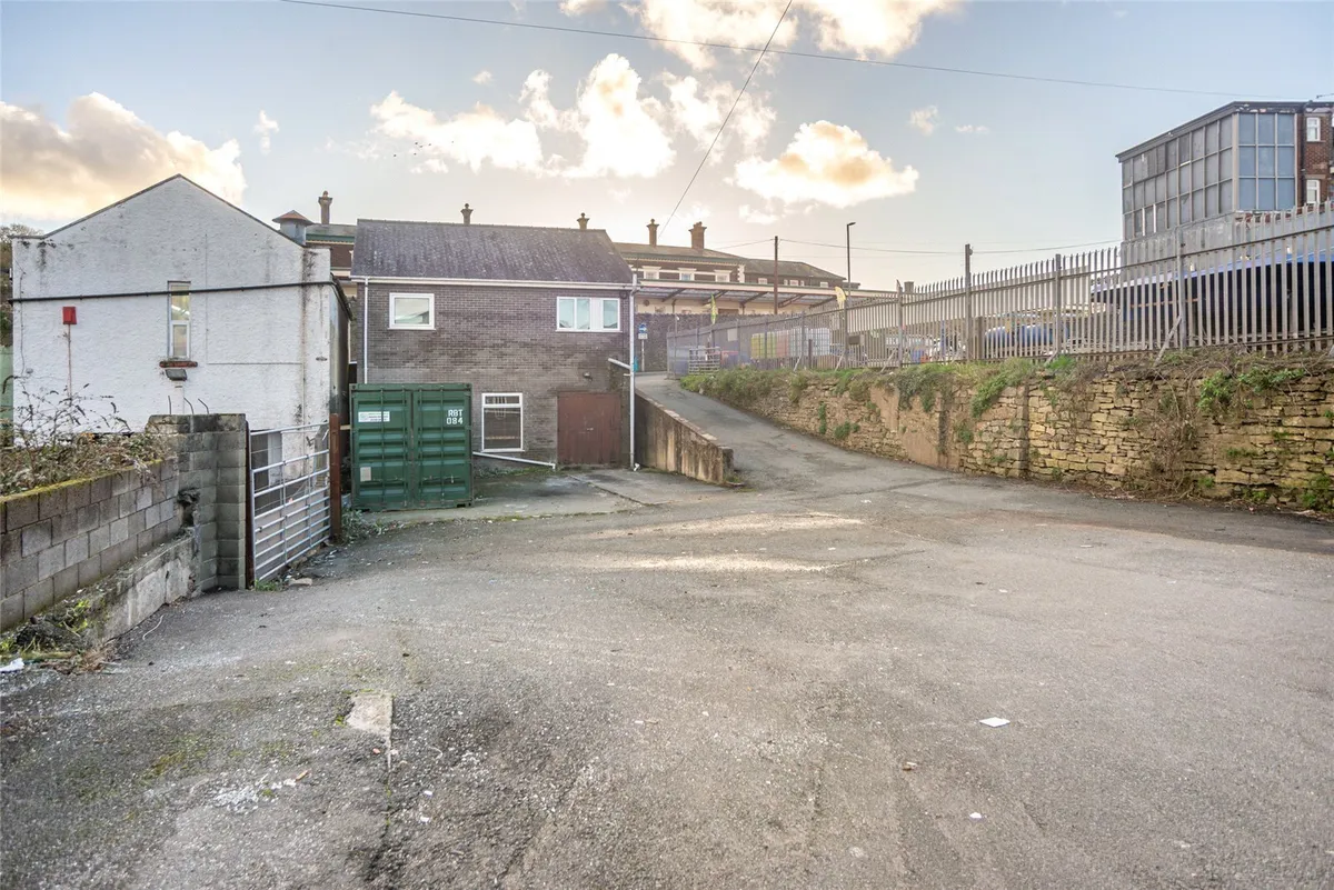 Station Road, Bangor, Gwynedd, LL57