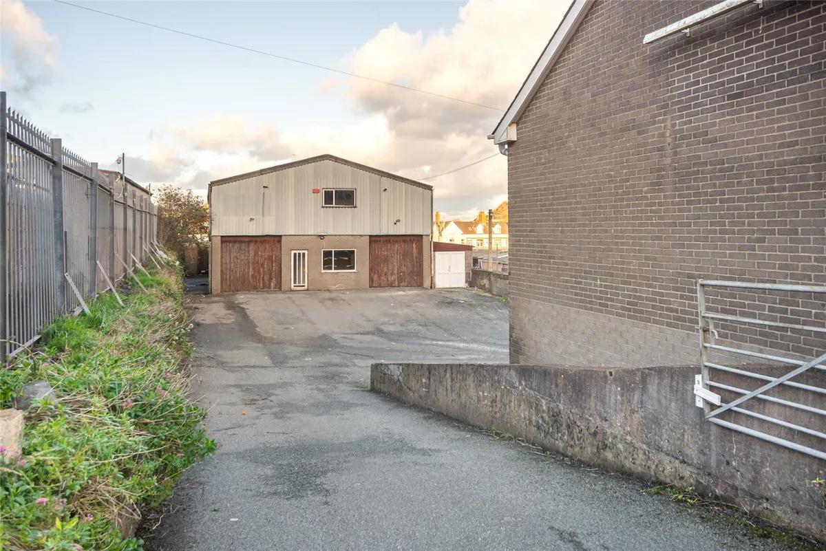 Station Road, Bangor, Gwynedd, LL57