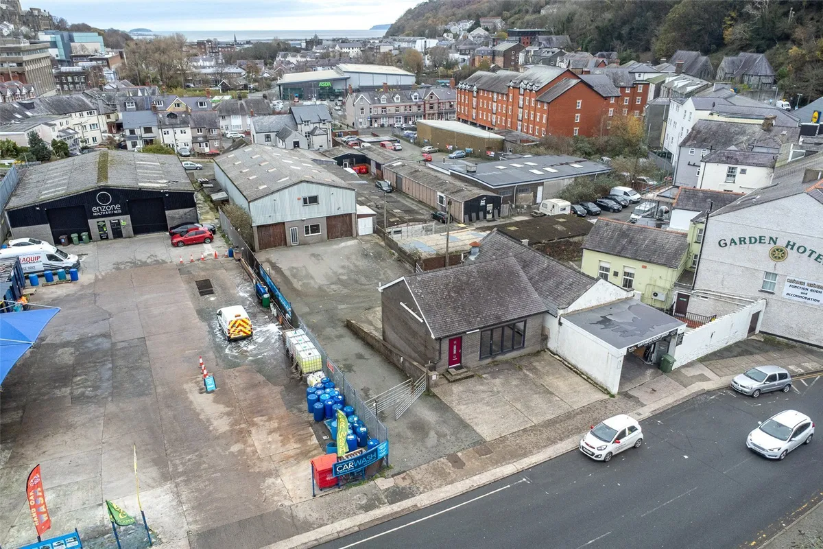 Station Road, Bangor, Gwynedd, LL57