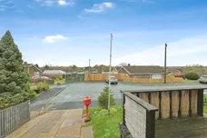 Walnut Walk, Marham
