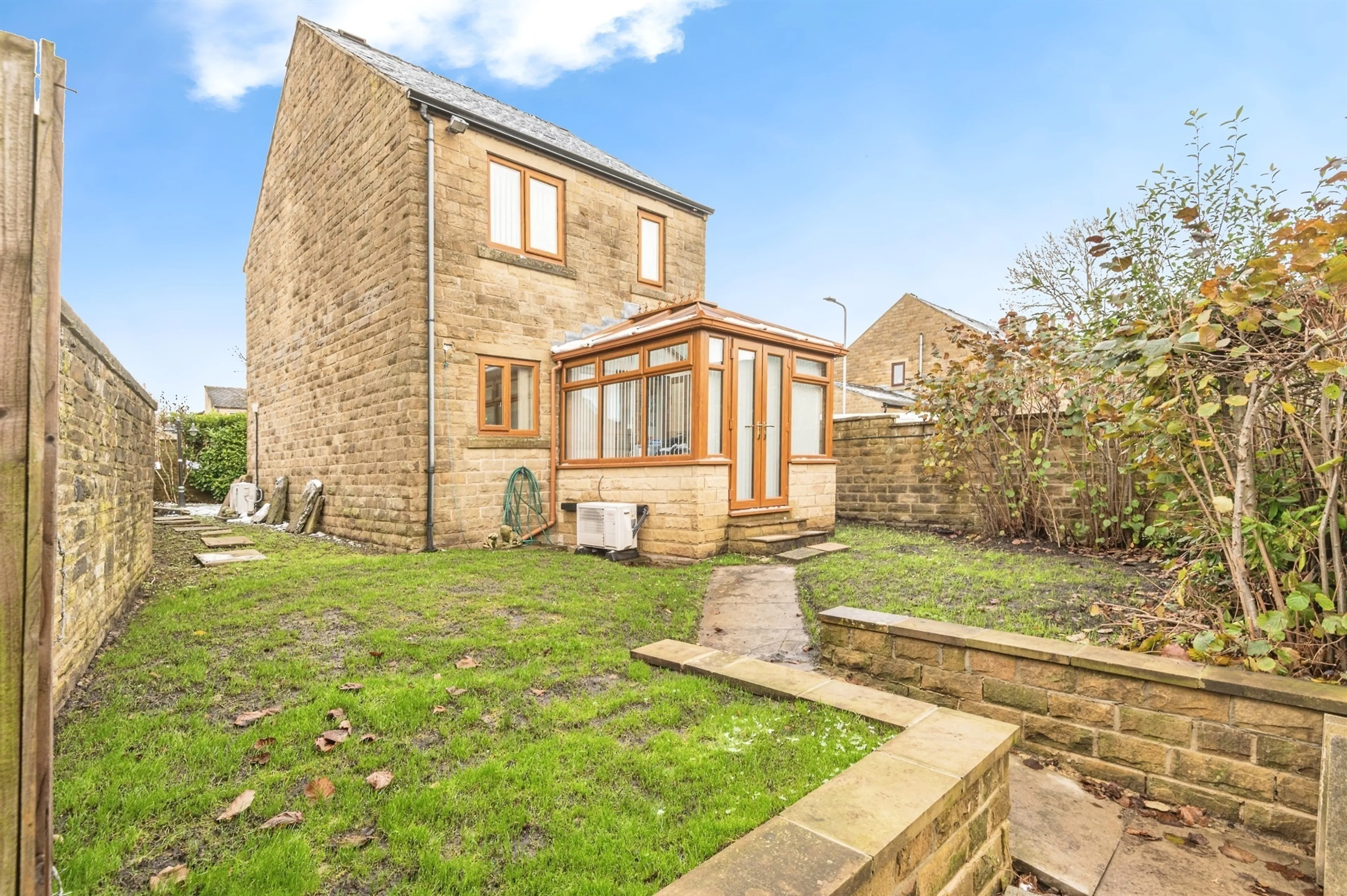 Property at Flaxen Court, Bradford