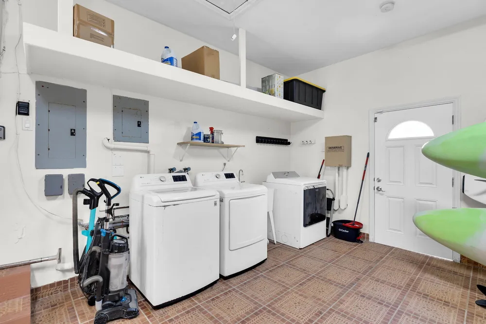 125 13th St, Key Colony Beach, FL 33051