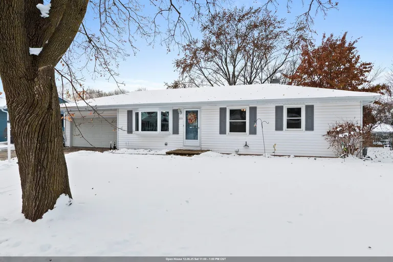 335 Conover Dr, Green Bay, WI 54303