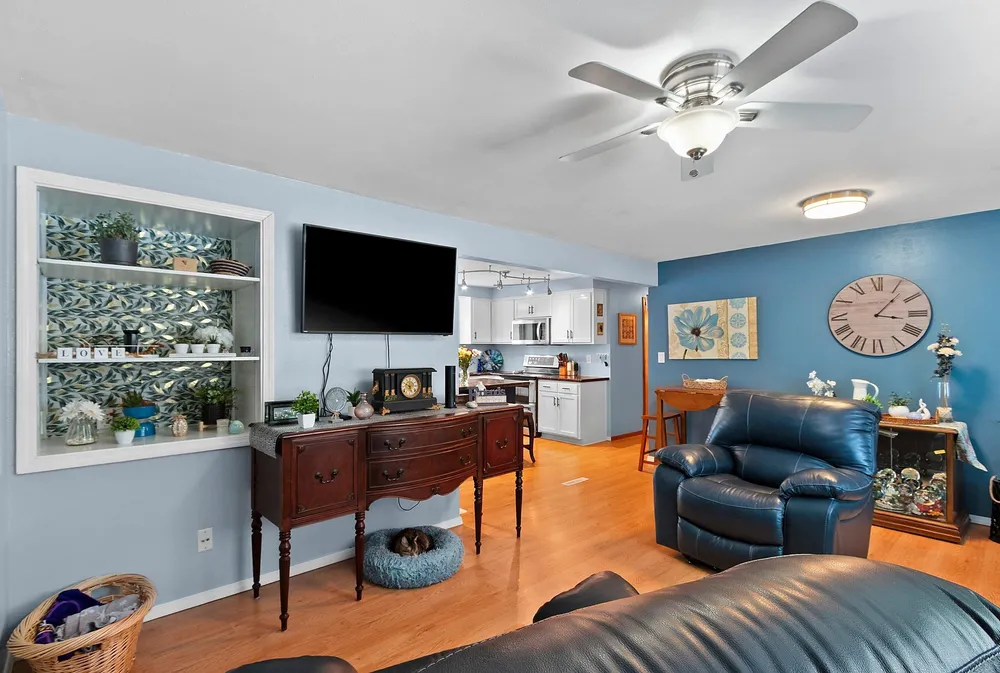 335 Conover Dr, Green Bay, WI 54303