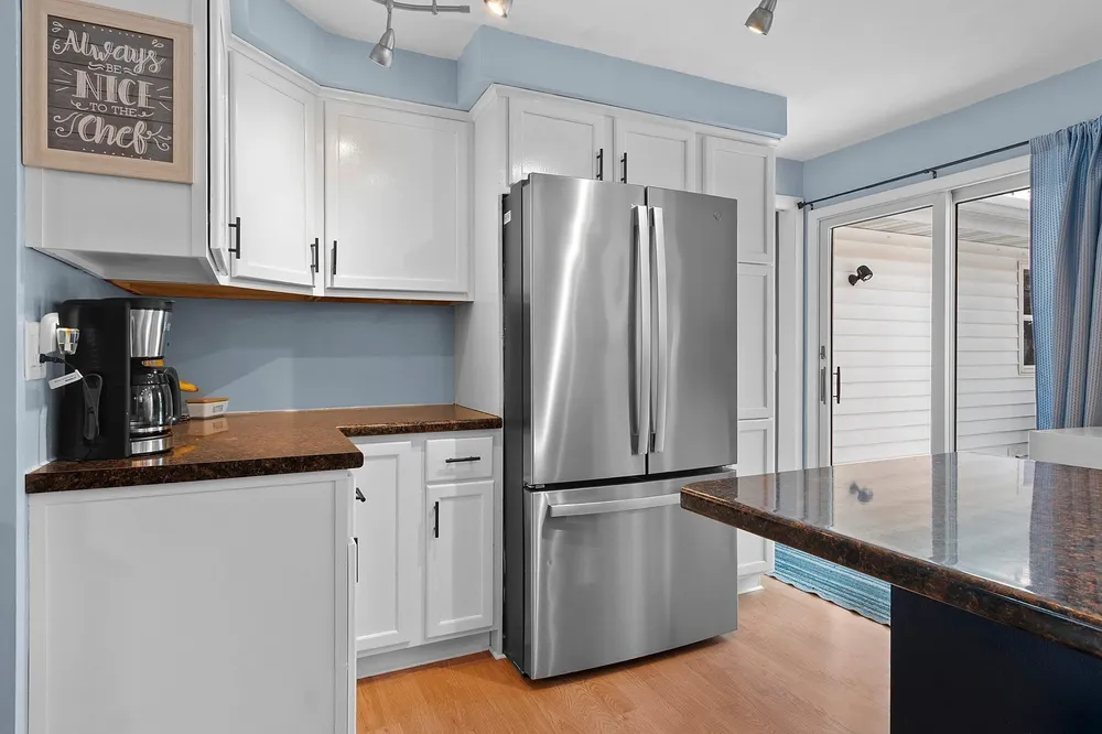 335 Conover Dr, Green Bay, WI 54303