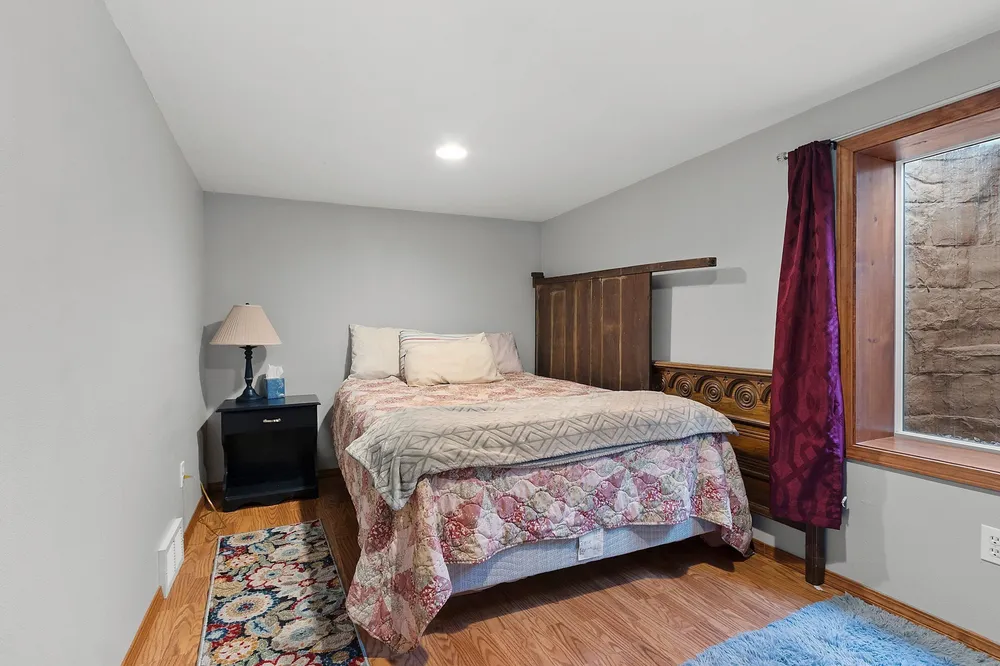 335 Conover Dr, Green Bay, WI 54303