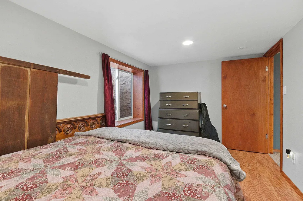 335 Conover Dr, Green Bay, WI 54303