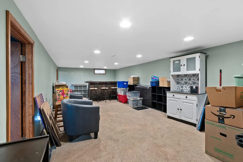 335 Conover Dr, Green Bay, WI 54303
