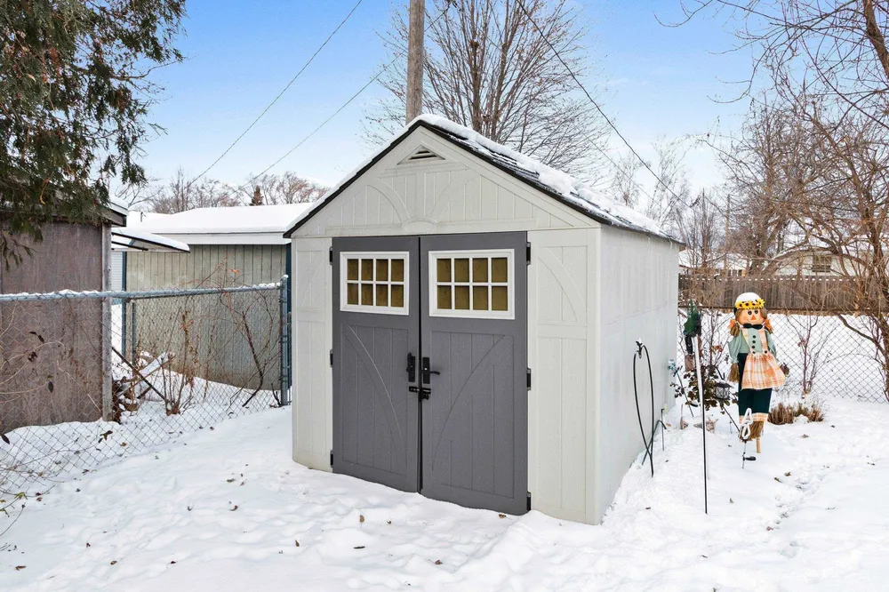 335 Conover Dr, Green Bay, WI 54303