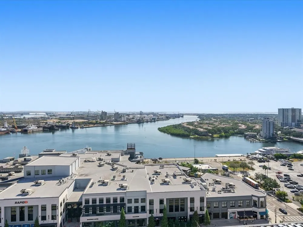 1209 E Cumberland Ave, Tampa, FL 33602