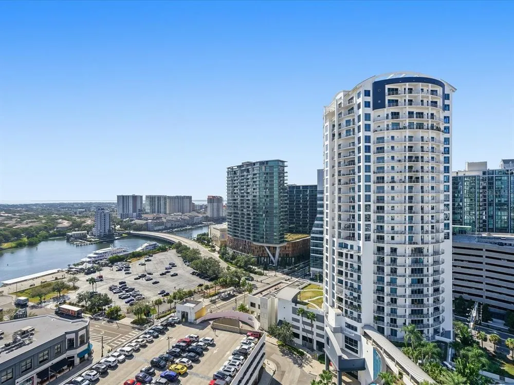 1209 E Cumberland Ave, Tampa, FL 33602