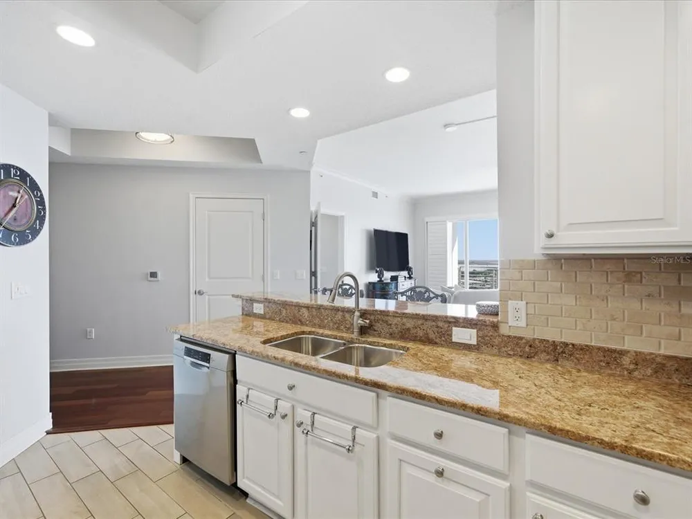 1209 E Cumberland Ave, Tampa, FL 33602