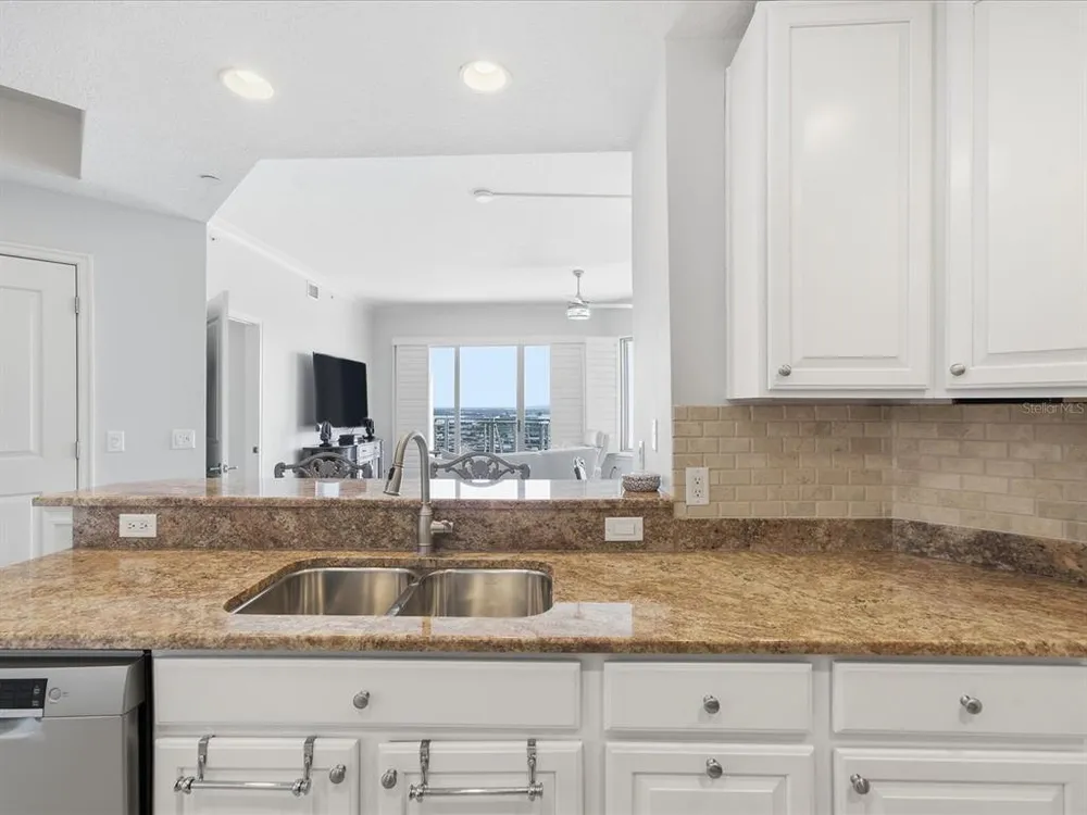 1209 E Cumberland Ave, Tampa, FL 33602