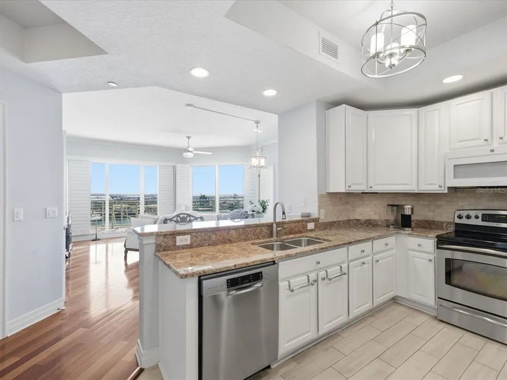 1209 E Cumberland Ave, Tampa, FL 33602