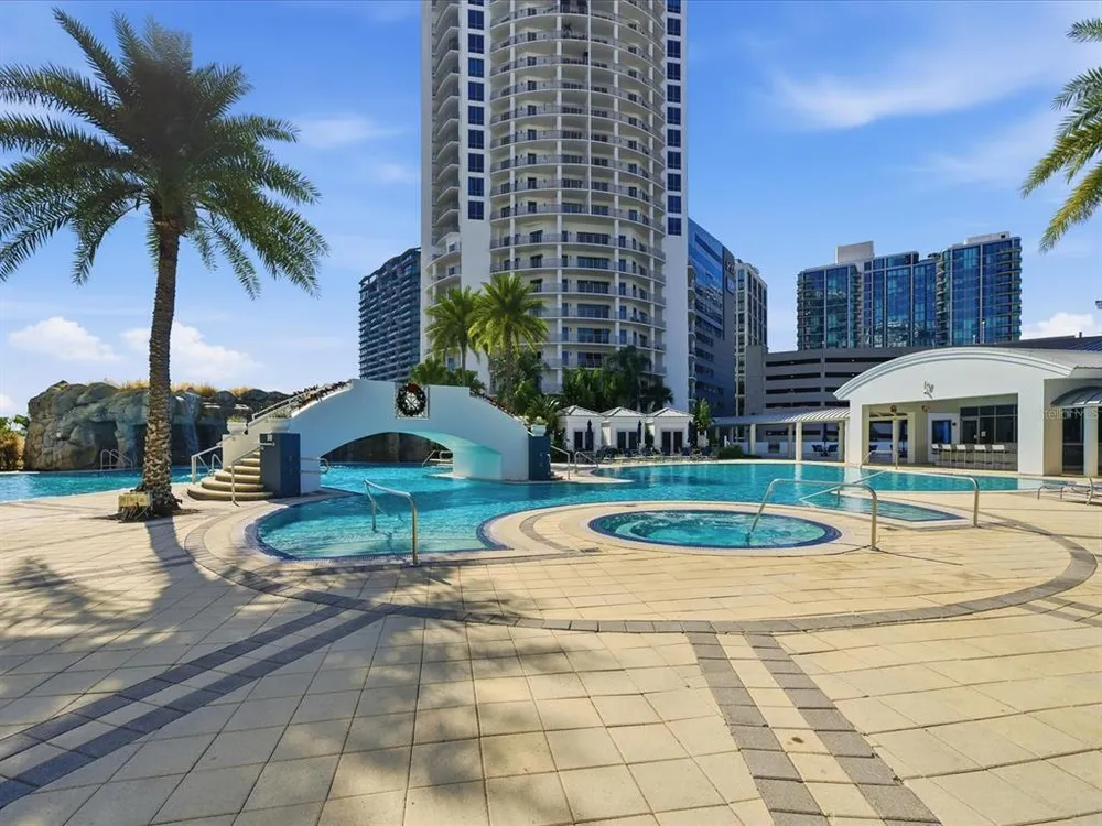 1209 E Cumberland Ave, Tampa, FL 33602