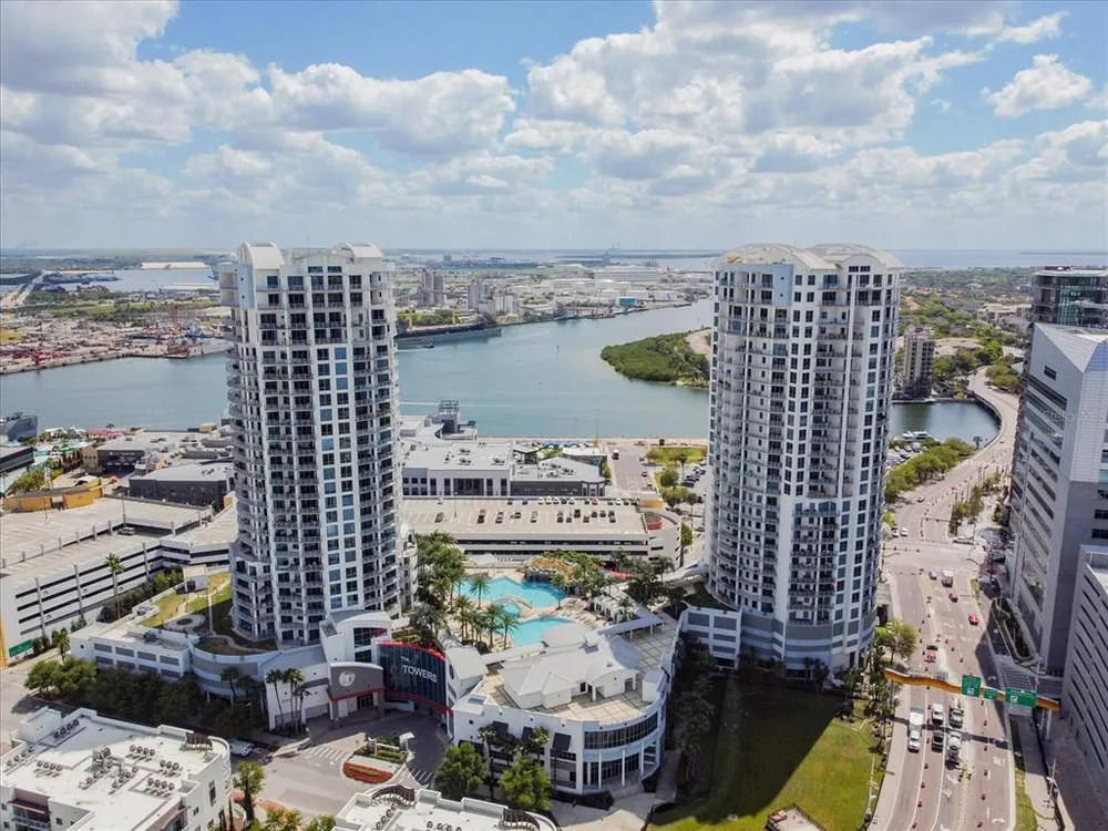 1209 E Cumberland Ave, Tampa, FL 33602
