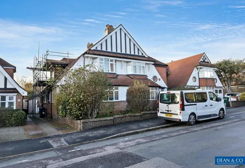 Holmes Avenue, Hove