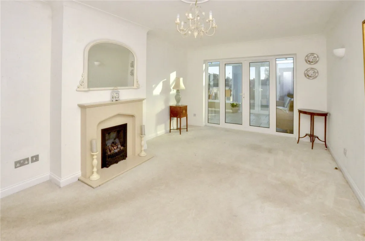 Oakhurst Road, West Moors, Ferndown, Dorset, BH22