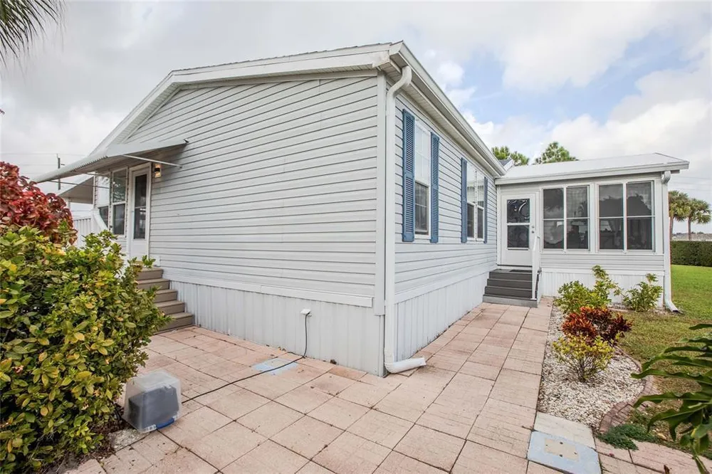 2100 Kings Hwy, Port Charlotte, FL 33980
