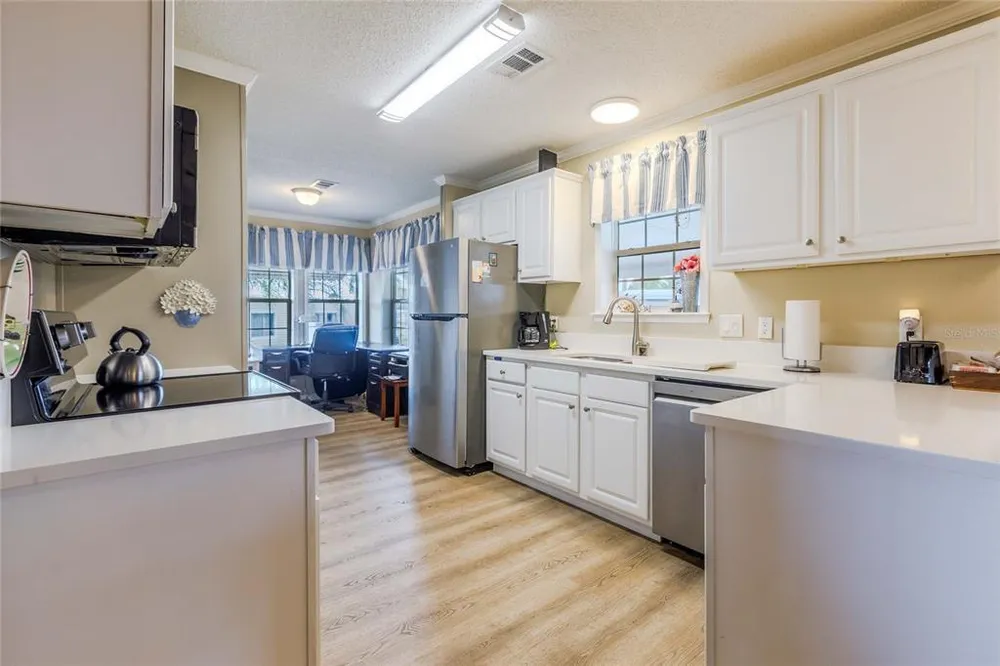 2100 Kings Hwy, Port Charlotte, FL 33980