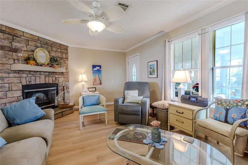 2100 Kings Hwy, Port Charlotte, FL 33980