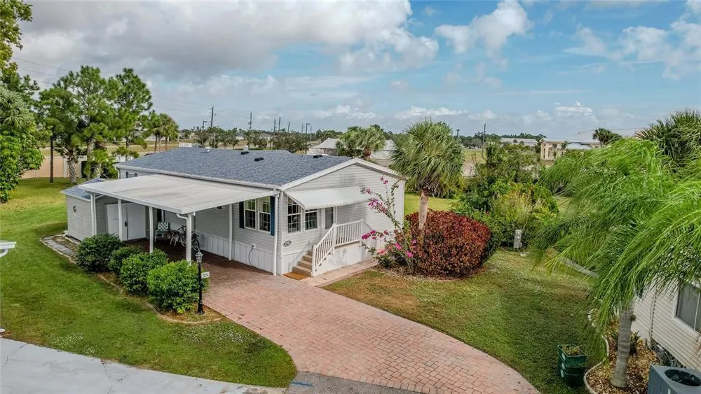 2100 Kings Hwy, Port Charlotte, FL 33980