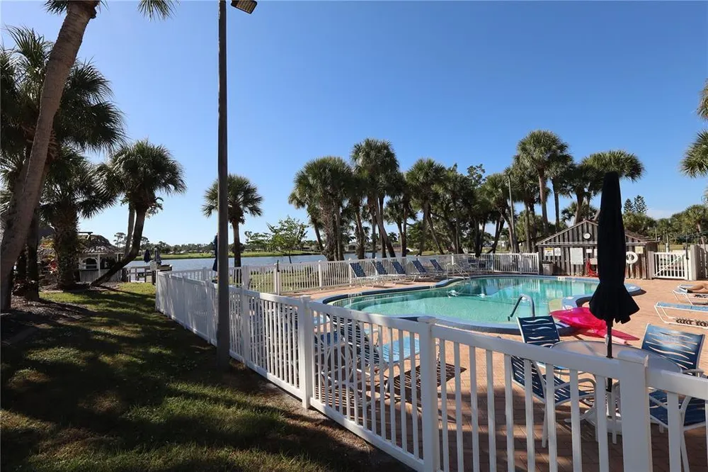 2100 Kings Hwy, Port Charlotte, FL 33980