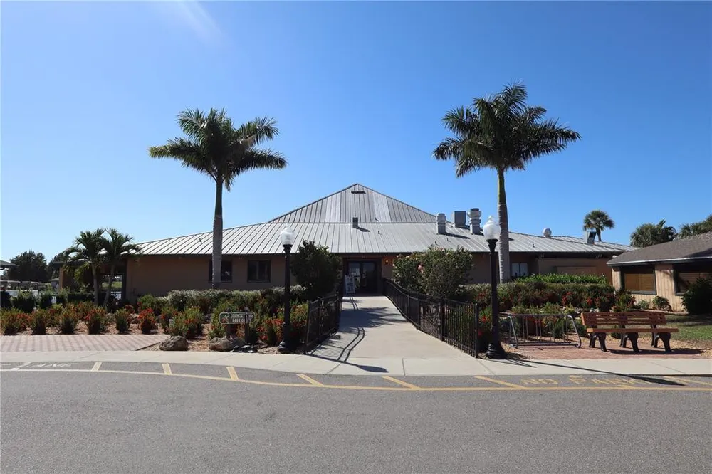 2100 Kings Hwy, Port Charlotte, FL 33980