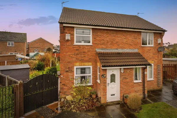 Kinross Close, Fearnhead, Warrington,...