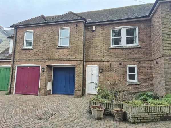 High Street, Emsworth, Hampshire, PO10
