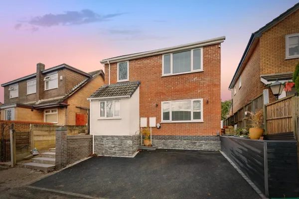 Hawthorn Road, Sutton Leach, St. Hele...